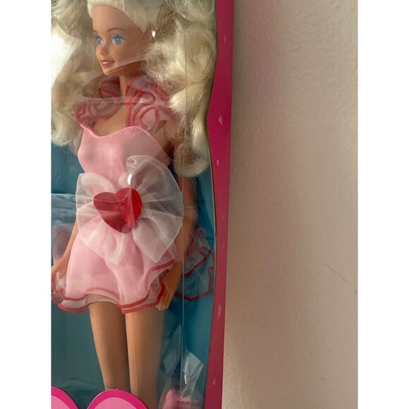 Barbie Red Romance Special Edition 1992 Mattel 3161 NRFB Holiday Doll - Picture 2 of 10